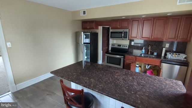 1006 MAPLE AVE, Sharon Hill, PA 19079