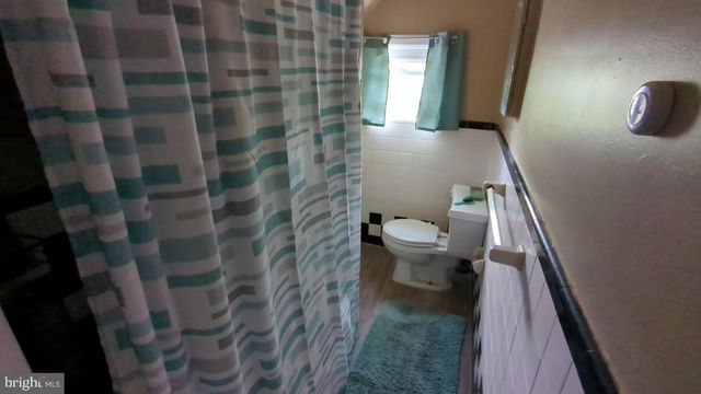 1006 MAPLE AVE, Sharon Hill, PA 19079