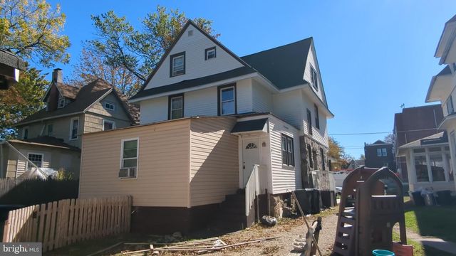 1006 MAPLE AVE, Sharon Hill, PA 19079