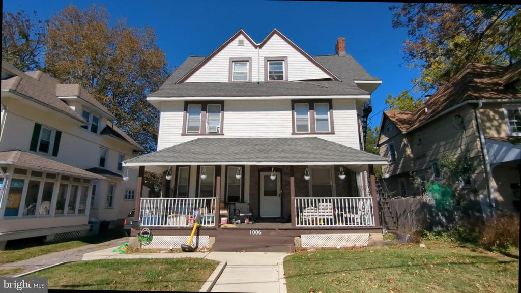1006 MAPLE AVE, Sharon Hill, PA 19079