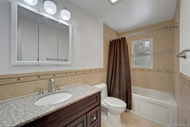 84 Palmer Avenue, Scarsdale, NY 10583