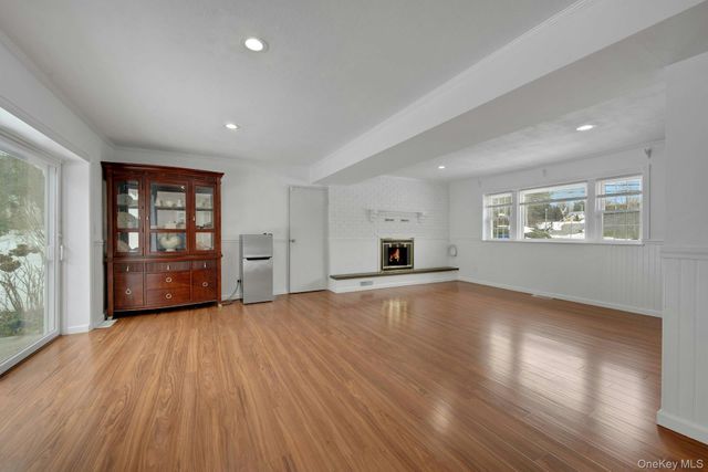 84 Palmer Avenue, Scarsdale, NY 10583