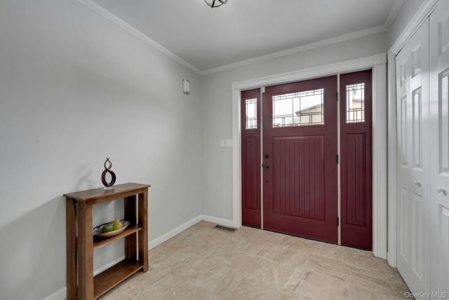 84 Palmer Avenue, Scarsdale, NY 10583