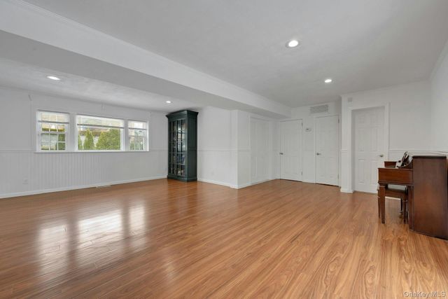 84 Palmer Avenue, Scarsdale, NY 10583