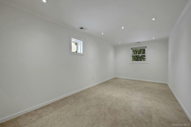 84 Palmer Avenue, Scarsdale, NY 10583