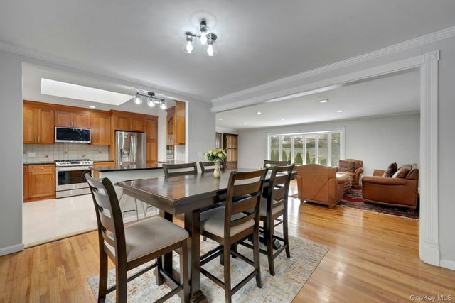 84 Palmer Avenue, Scarsdale, NY 10583