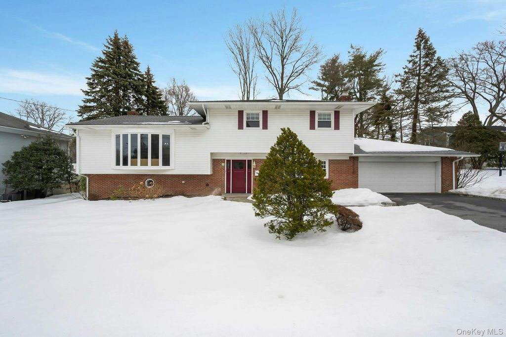 84 Palmer Avenue, Scarsdale, NY 10583