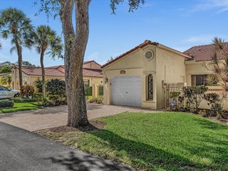 2627 Emerald Way N, Deerfield Beach, FL 33442