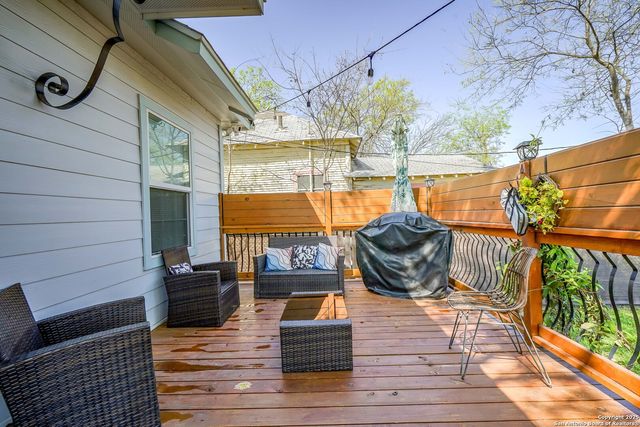 1503 Edison Dr, San Antonio, TX 78201