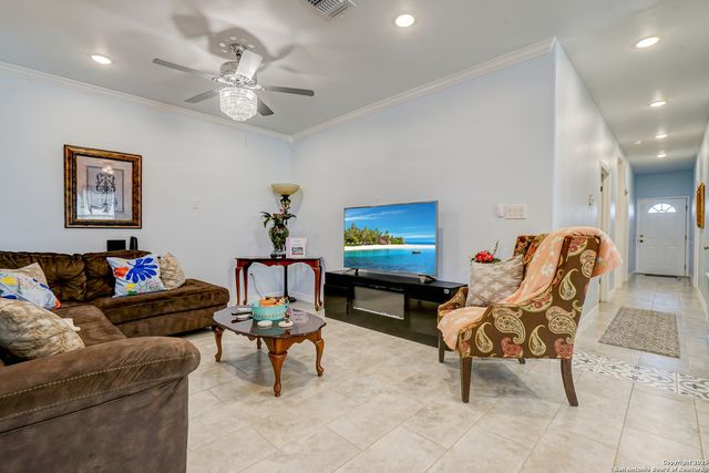 1503 Edison Dr, San Antonio, TX 78201