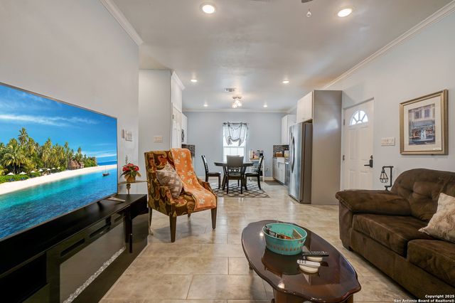 1503 Edison Dr, San Antonio, TX 78201