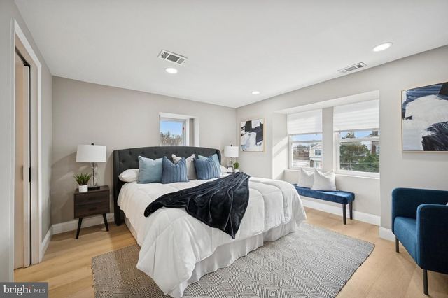 503 E WALNUT LN, Philadelphia, PA 19144