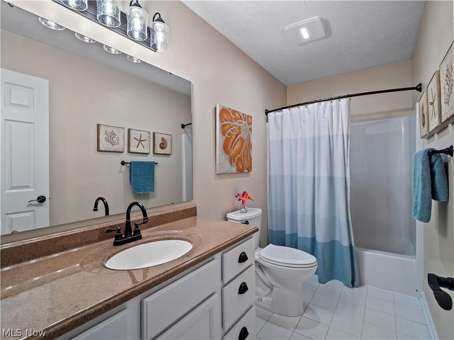 4534 Bellerive Court, Avon, OH 44011