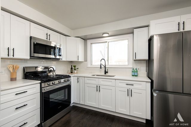 14024 S Saginaw Avenue, Burnham, IL 60633