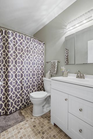 1120 W Lombard Street, Davenport, IA 52804