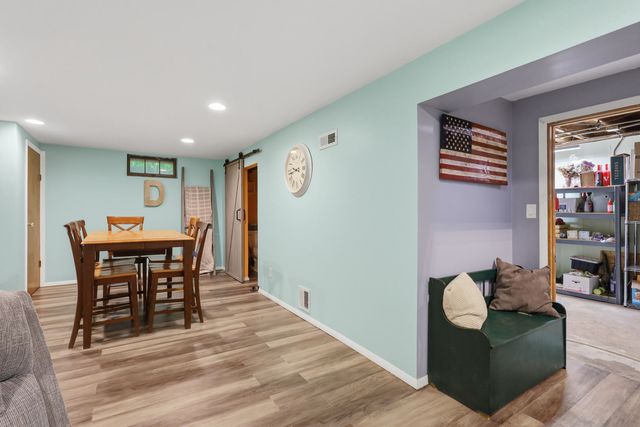1120 W Lombard Street, Davenport, IA 52804