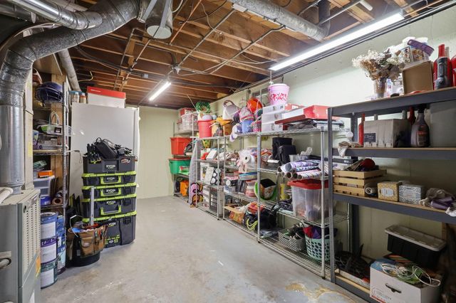 1120 W Lombard Street, Davenport, IA 52804