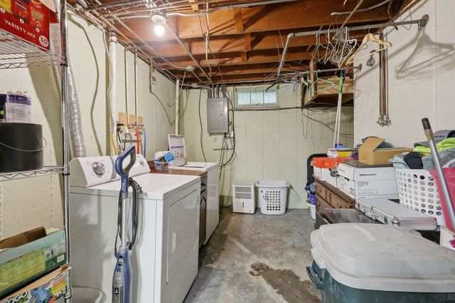1120 W Lombard Street, Davenport, IA 52804