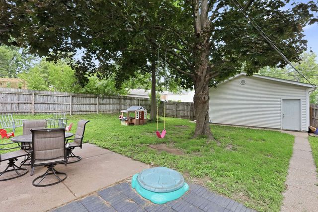 1120 W Lombard Street, Davenport, IA 52804