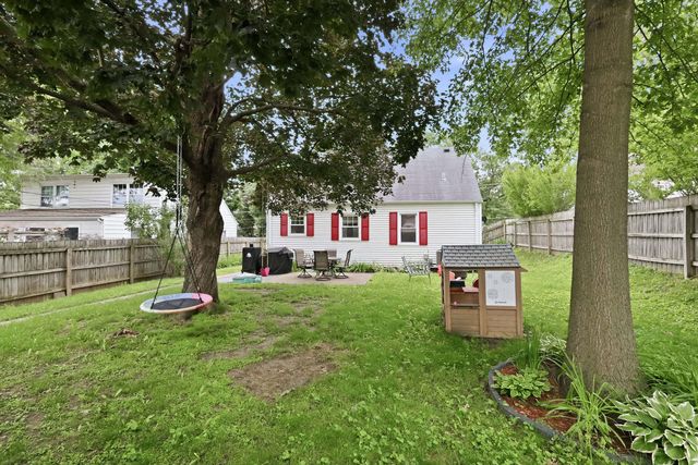 1120 W Lombard Street, Davenport, IA 52804