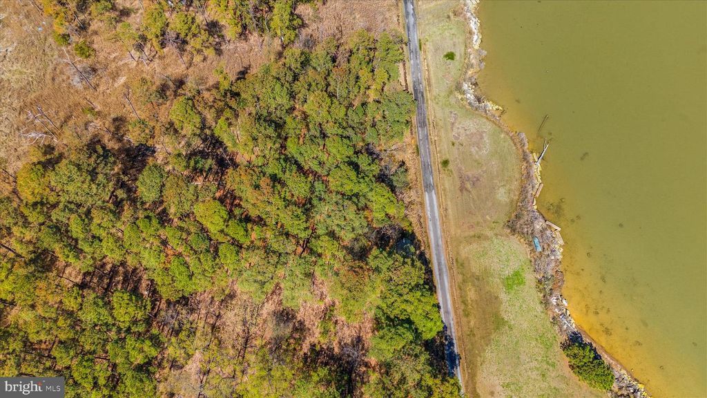 Image 6 of property listing at CONDON RD, Cambridge, MD 21613