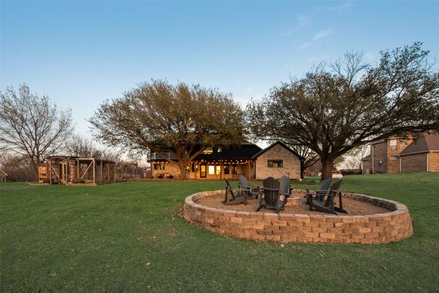 111 Luther Lane, Heath, TX 75032