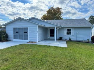10 BRIGADOON CIRCLE, Leesburg, FL 34788
