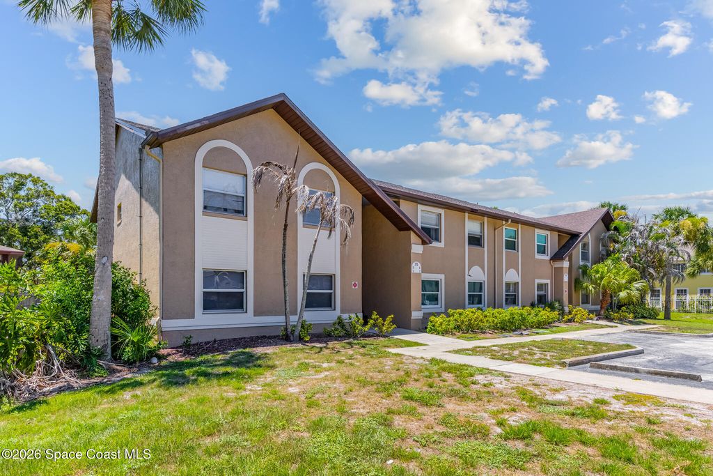 275 Spring Drive 4, Merritt Island, FL 32953