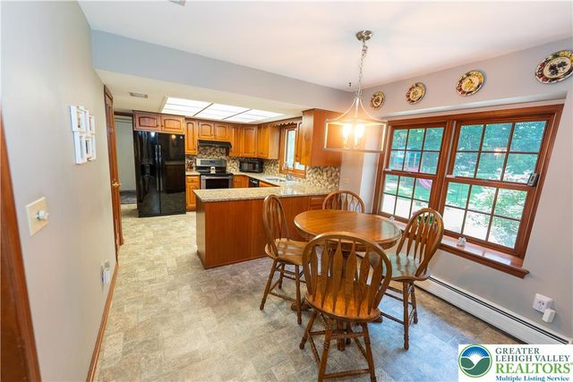 4290 Ascot Circle, Lower Macungie Twp, PA 18103