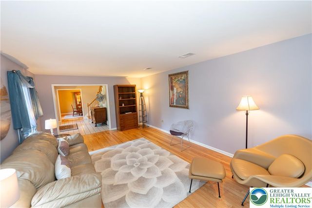 4290 Ascot Circle, Lower Macungie Twp, PA 18103