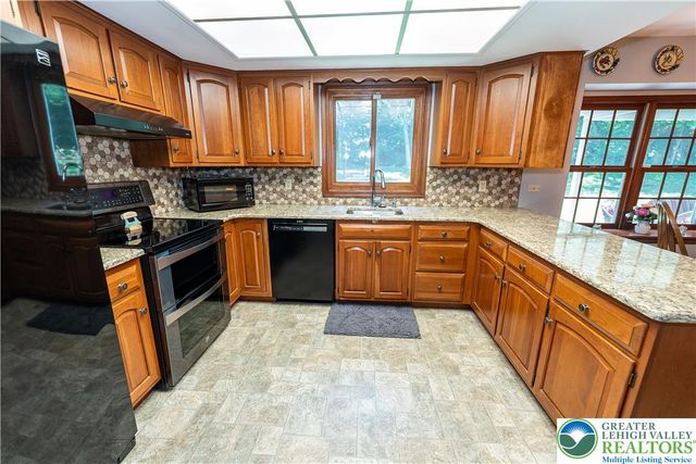 4290 Ascot Circle, Lower Macungie Twp, PA 18103