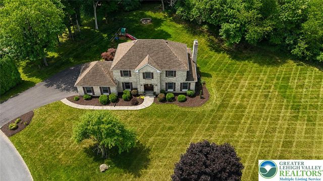 4290 Ascot Circle, Lower Macungie Twp, PA 18103