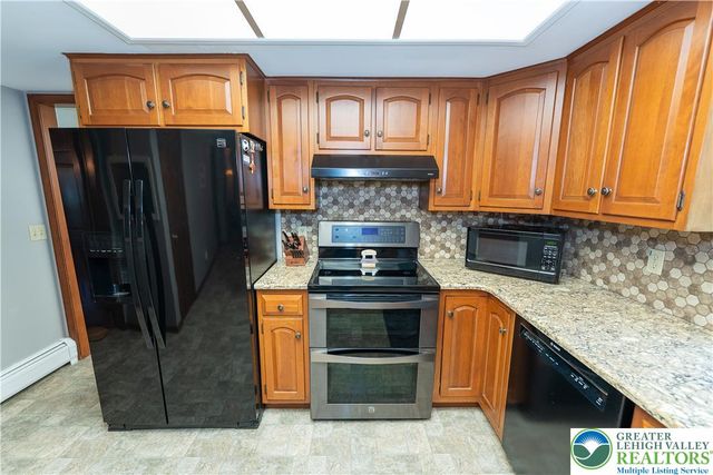 4290 Ascot Circle, Lower Macungie Twp, PA 18103