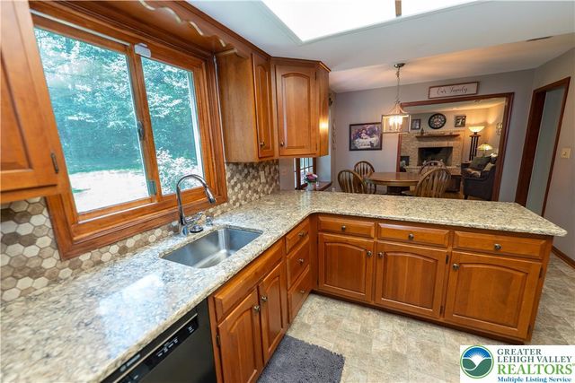 4290 Ascot Circle, Lower Macungie Twp, PA 18103