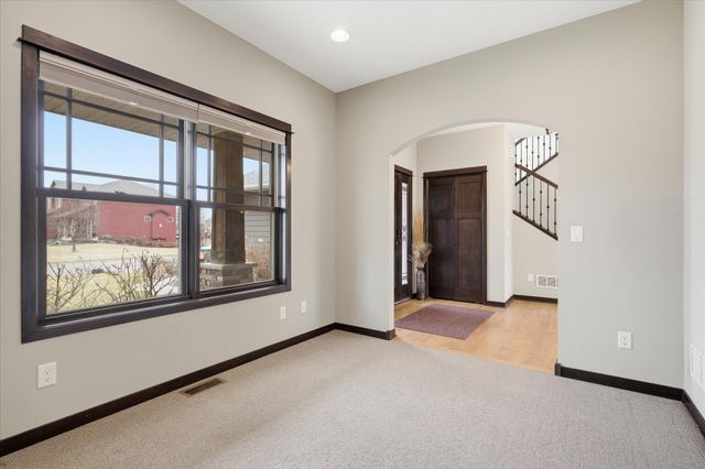 12822 Breckenridge Lane, Rogers, MN 55374