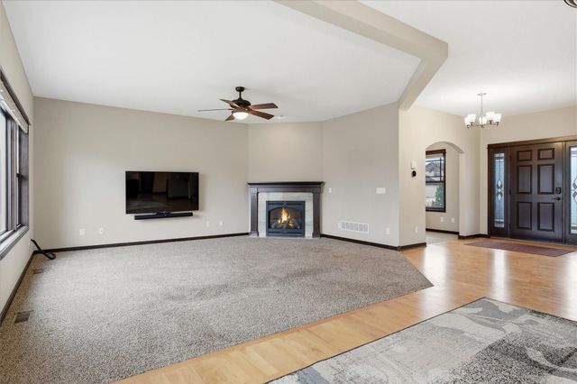 12822 Breckenridge Lane, Rogers, MN 55374