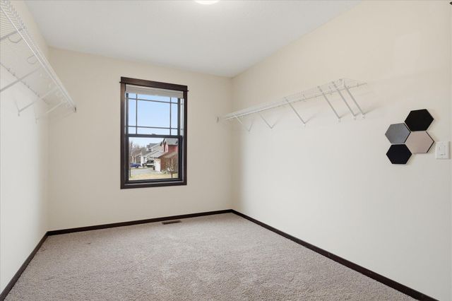 12822 Breckenridge Lane, Rogers, MN 55374