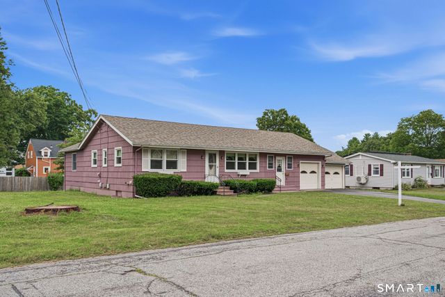 20 Breault Street, Putnam, CT 06260