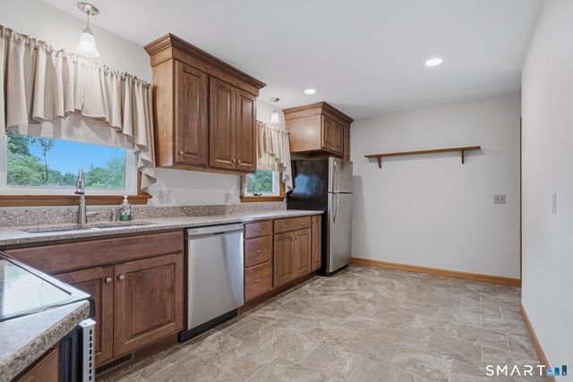 20 Breault Street, Putnam, CT 06260