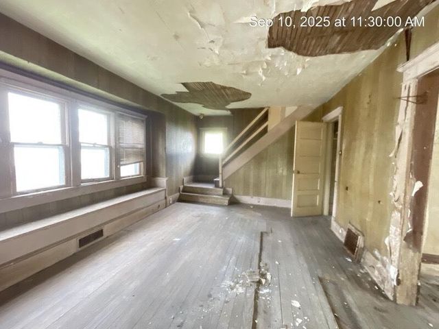 112 Lincoln Ct Court, Jackson, MI 49203