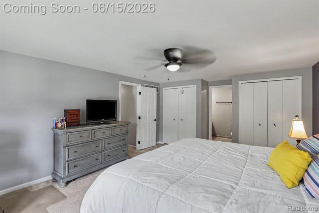 6433 Woodcrest Ridge, Clarkston, MI 48346