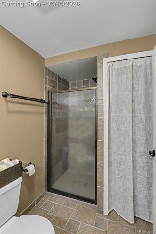 6433 Woodcrest Ridge, Clarkston, MI 48346