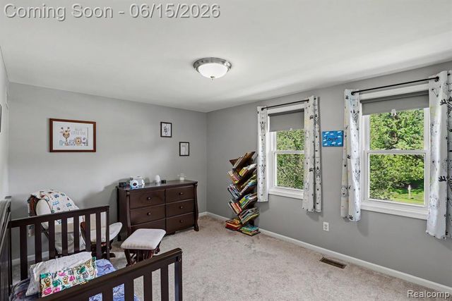 6433 Woodcrest Ridge, Clarkston, MI 48346