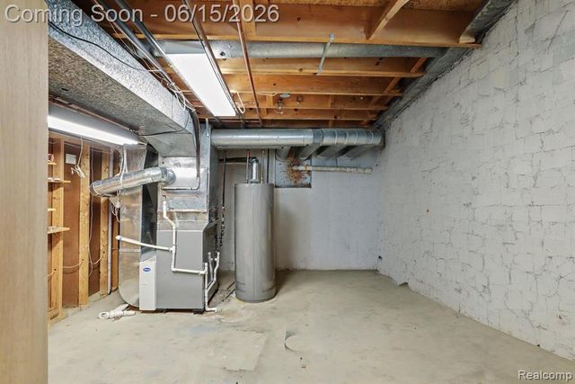 6433 Woodcrest Ridge, Clarkston, MI 48346