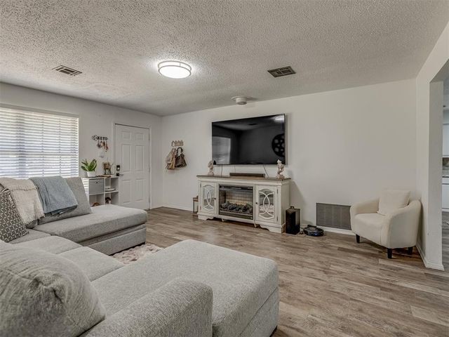 20239 Bern Lane, Tecumseh, OK 74873