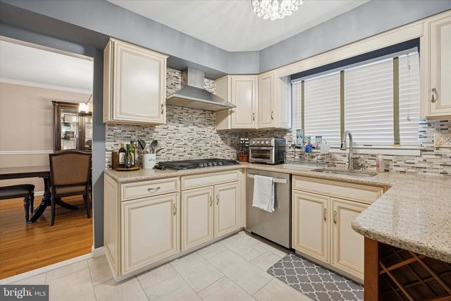740 GRANT RD, Mount Laurel, NJ 08054