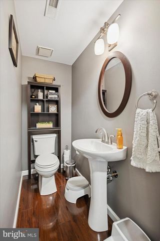 740 GRANT RD, Mount Laurel, NJ 08054