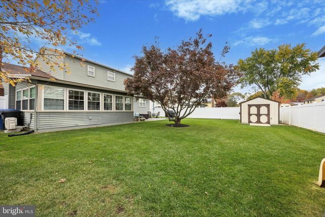 740 GRANT RD, Mount Laurel, NJ 08054