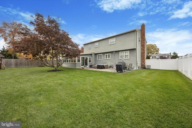 740 GRANT RD, Mount Laurel, NJ 08054