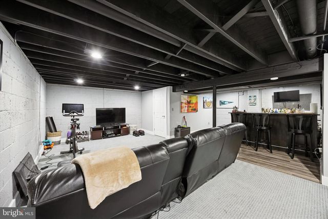 740 GRANT RD, Mount Laurel, NJ 08054